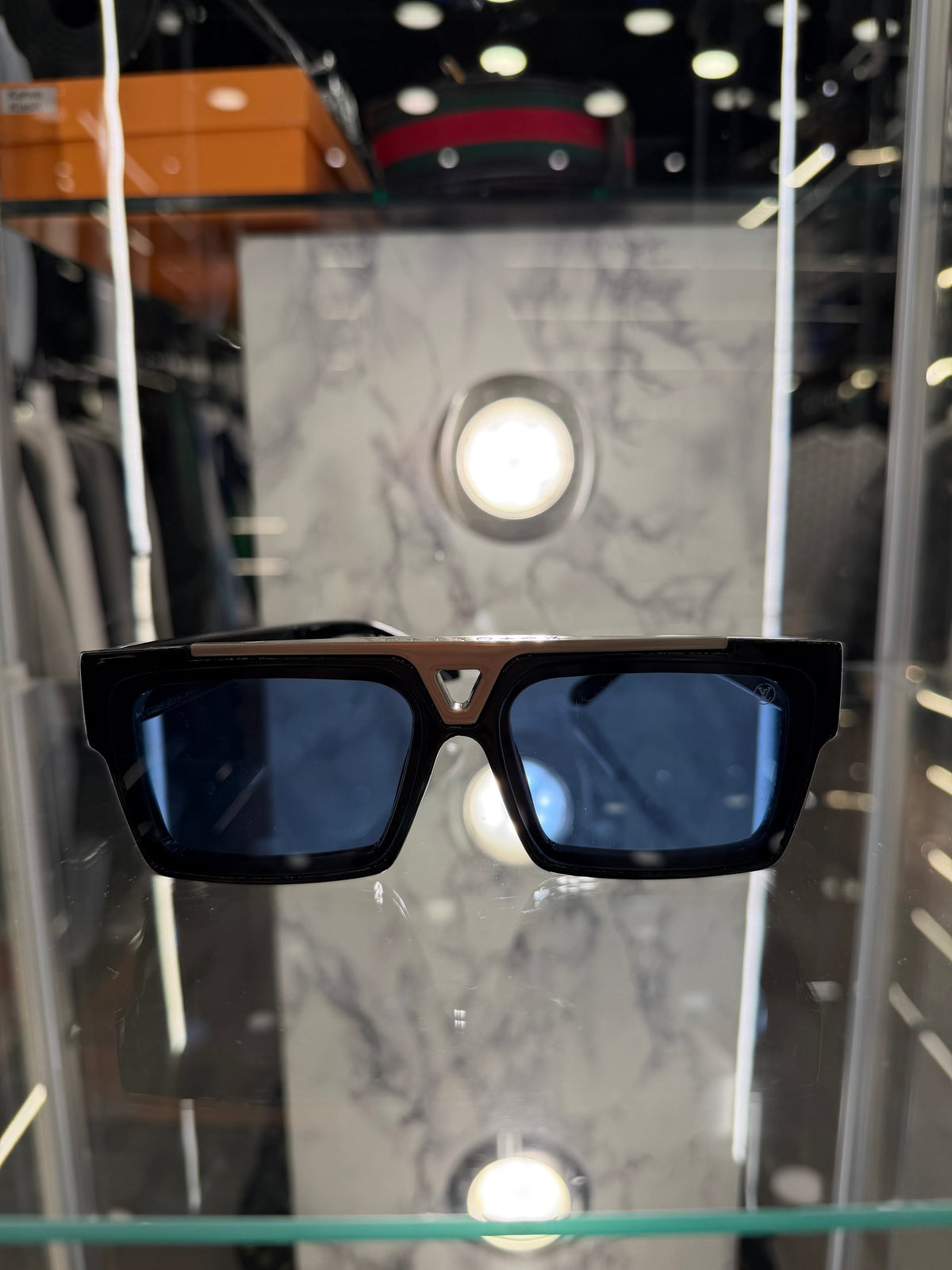 SUNGLASSES - LOUIS VUITTON 1+1