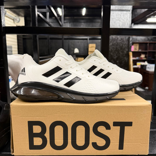ADIDAS ULTRA BOOST