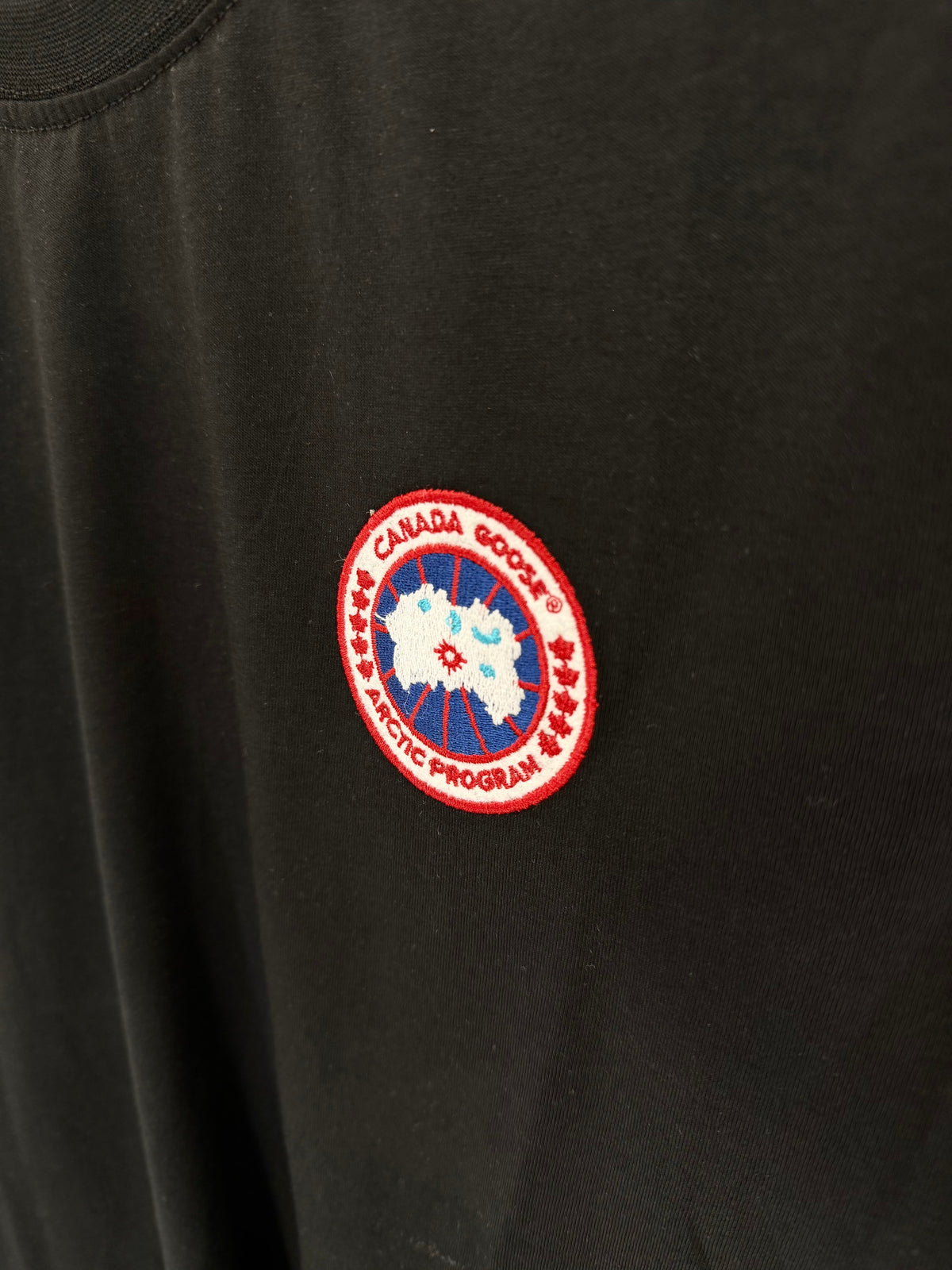 T-SHIRT - CANADA GOOSE Offers