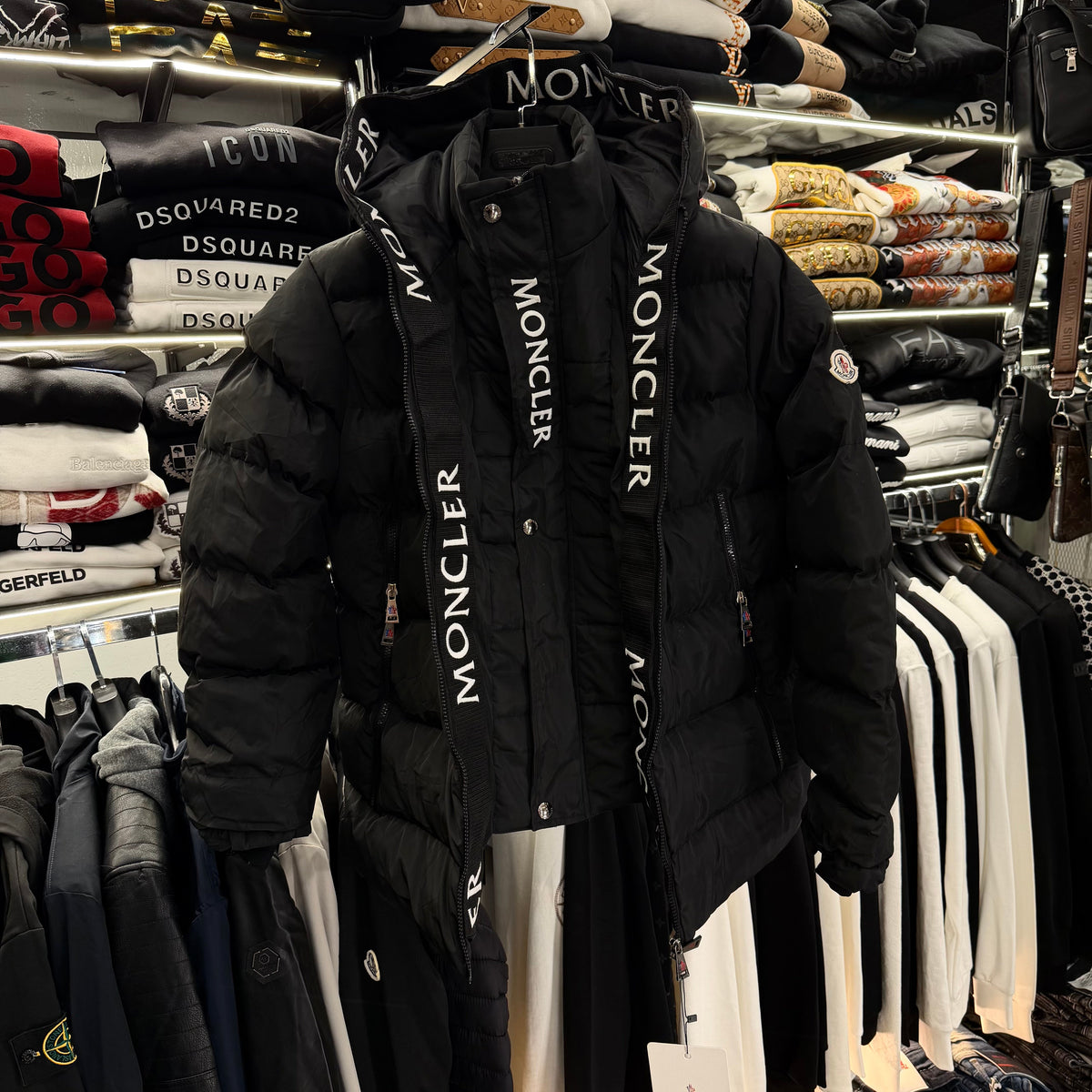 MONCLER - ΜΠΟΥΦΑΝ