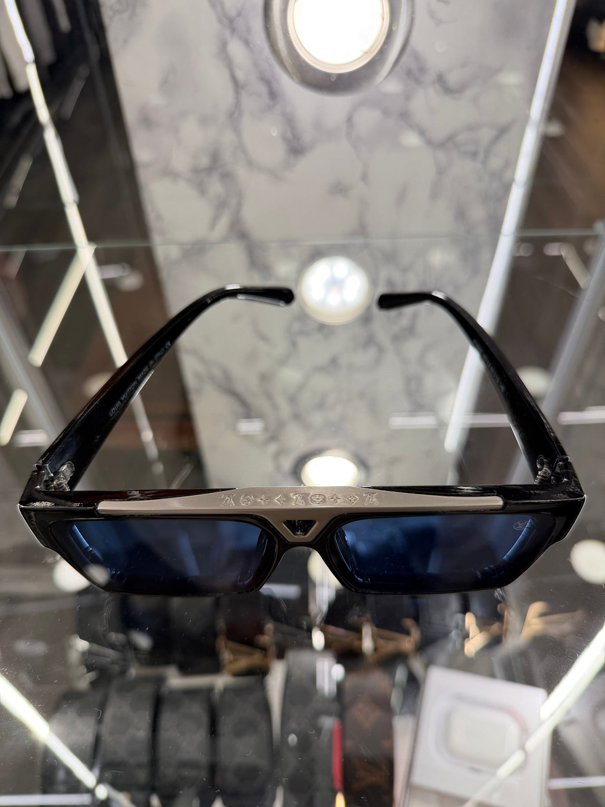 SUNGLASSES - LOUIS VUITTON 1+1