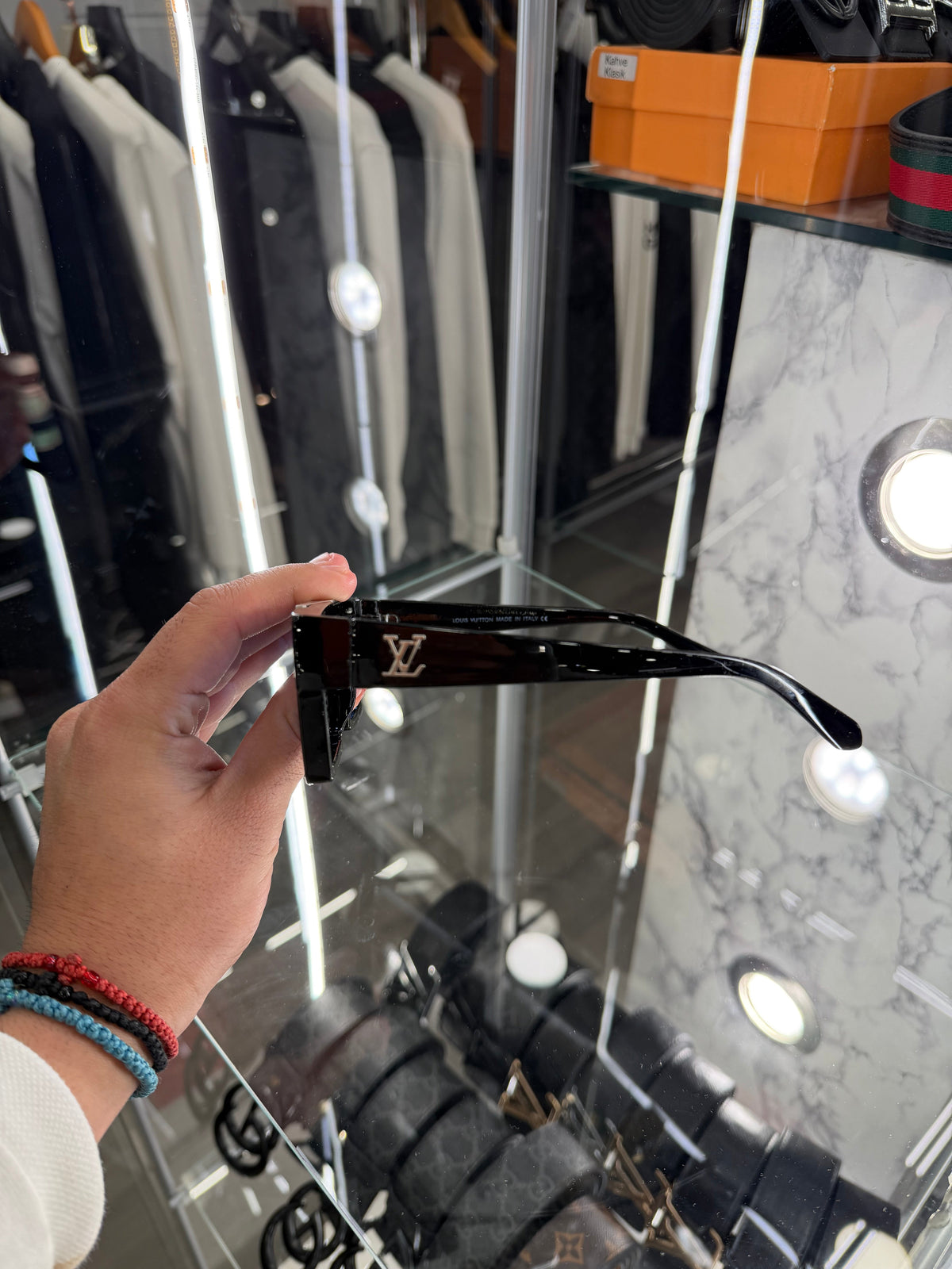 SUNGLASSES - LOUIS VUITTON 1+1