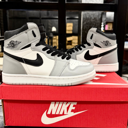 NIKE JORDAN 1