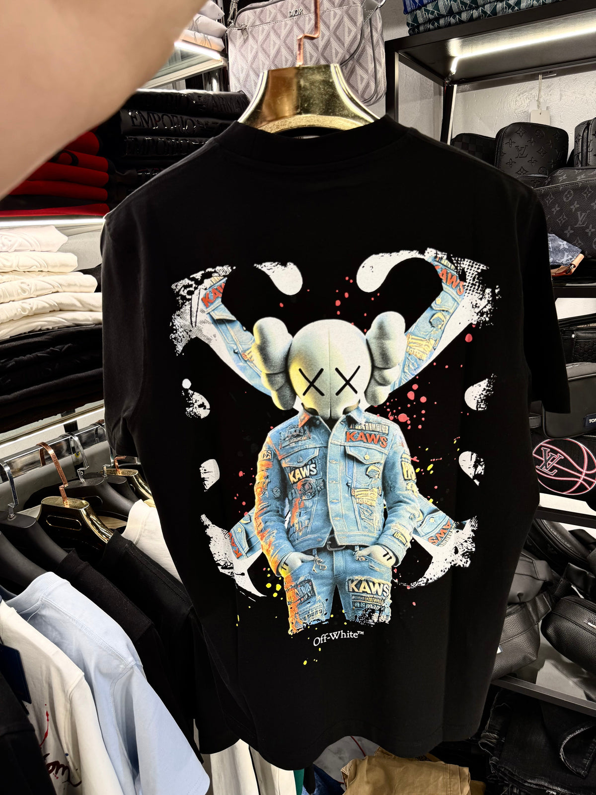 T-SHIRT - OFF WHITE