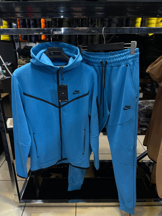 NIKE TECH FLEECE - ΣΕΤ ΦΟΡΜΕΣ